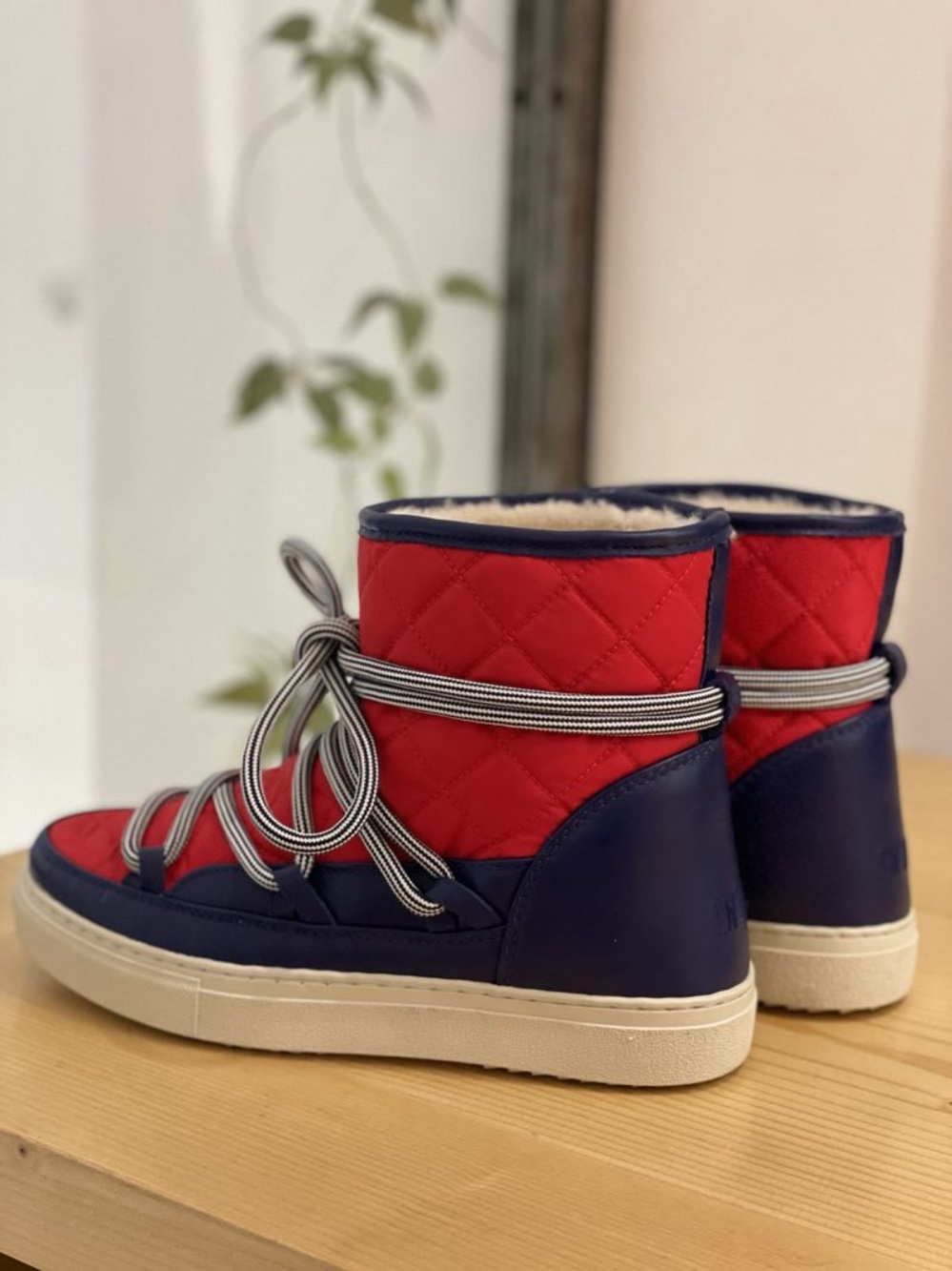 Inuikii Boots 38